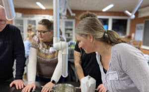 Ulla Hjøllund Linderoth afholder kursus for lærere i naturfagene