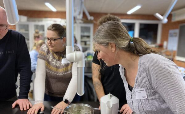 Ulla Hjøllund Linderoth afholder kursus for lærere i naturfagene